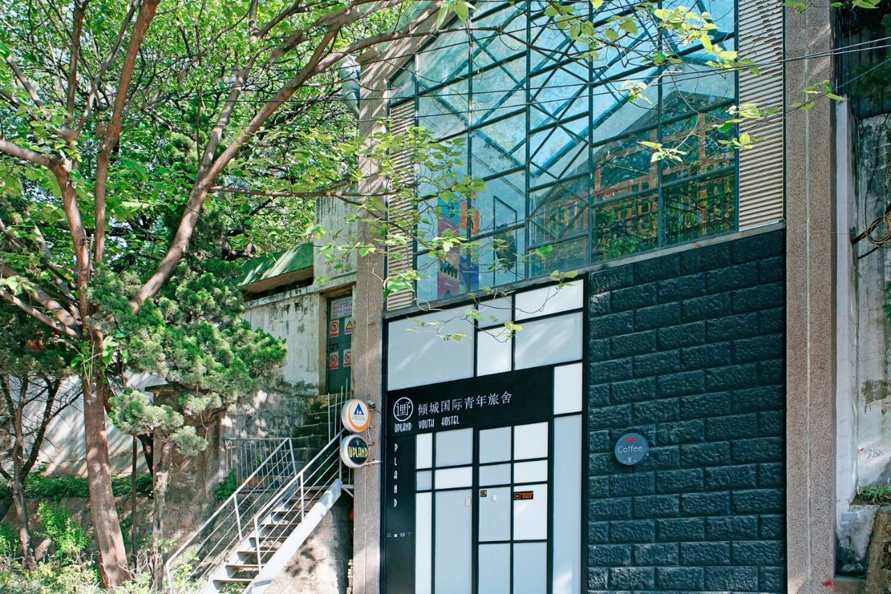 Kunming Upland International Youth Hostel Near The City Center ,2 Mins Walk To The Subway, 2 Mins Walk To The Green Lake, Close To Yuan Tong Temple, Old Street, Yunnan University, Convenient Payment And Visa Cards Are Accepted Eksteriør billede